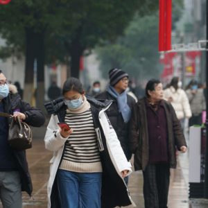 专家预估:如果没有特别有效措施,武汉病毒感染人数14天内将会继续增长,大家一定要重视