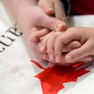 加拿大政府推迟亲属团聚移民项目 去年2.7万名额10分钟抢光