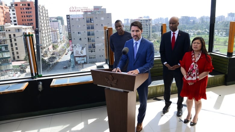 加拿大总理特鲁多今天表示加拿大将随时协助中国遏制的新型冠状病毒疫情