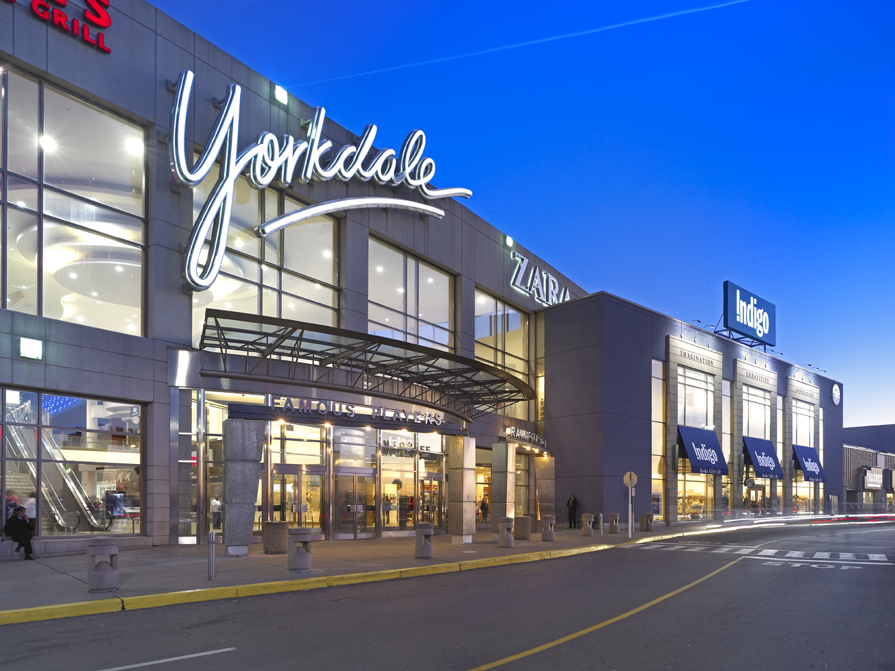 【快讯】多伦多连续发生四起抢劫案件,Yorkdale Mall被封锁了一个多小时