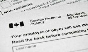 【加国疫情通报】累计确诊飙升至727,美加边境关闭,报税截止延至6月,房贷延迟6个月,多大为学生提供紧急补助