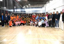 加拿大华人同乡会联合总会女子排球邀请赛圆满结束