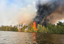 加拿大野火逼近渥太华,杜鲁多紧急表态,多伦多发红色警报