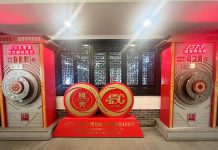 海外华文媒体探访“中国酒城”泸州:回顾历史 品味醇香