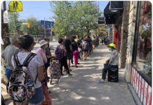 多伦多:数十万居民吃不起饭!凌晨4点排队抢免费食物